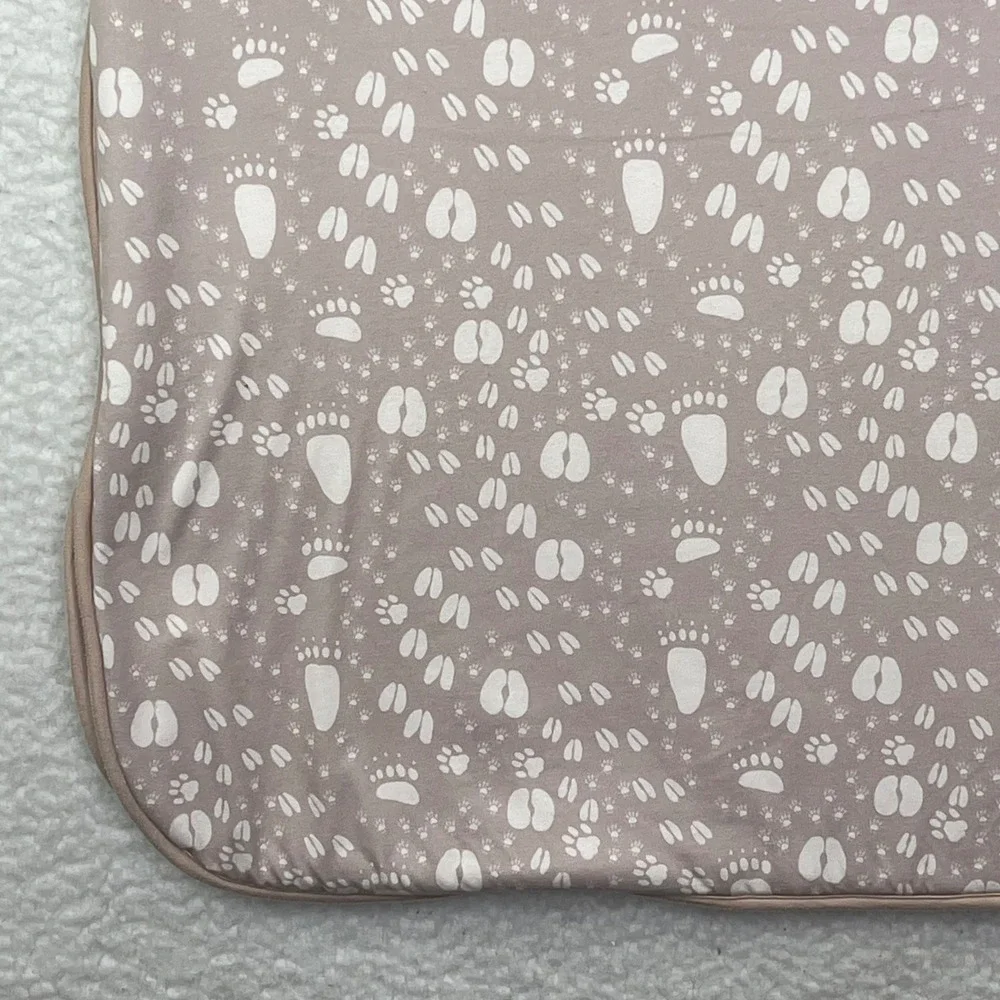 Copper Pearl Trek Sleep Bag Animal Tracks Wearable Blanket Mauve Neutral Large